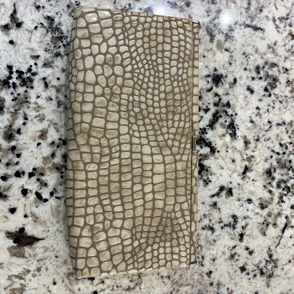 Crocodile Pattern Clutch Wallet